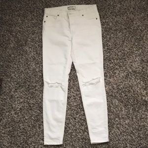 Free People High Waisted White Jeans Sz 27